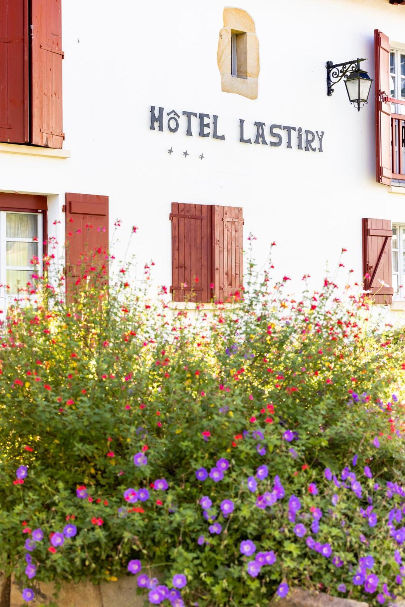 Hotel Lastiry Сар Екстериор снимка